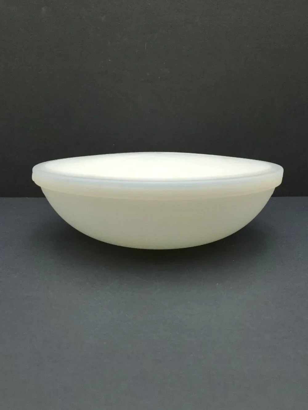 Corelle Winter Frost White Pasta Salad Meal Bowl with Plastic Holder and Cover